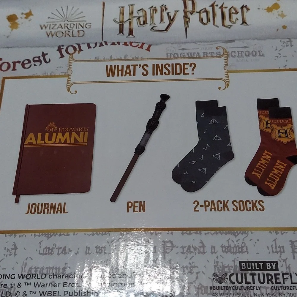 Harry Potter Journal, Pen & Socks
